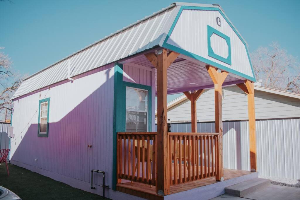 Agave Tiny House At Cactus Flower-Hot Tub-Pet Friendly-No Pet Fees! Albuquerque Bagian luar foto
