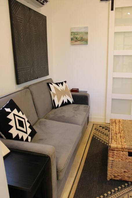 Agave Tiny House At Cactus Flower-Hot Tub-Pet Friendly-No Pet Fees! Albuquerque Bagian luar foto